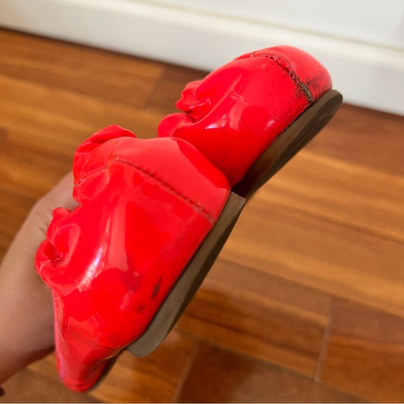 Tory Burch Reva Patent Leather Flats in Barbie Hot Pink / Bougainvillea Size 8 - Picture 5 of 7